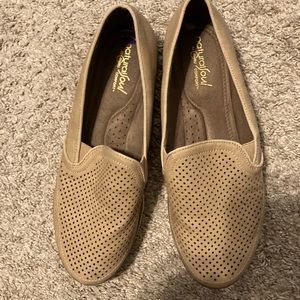 Slip on shoes/ Natural Soul… size 8.5. Worn twice.